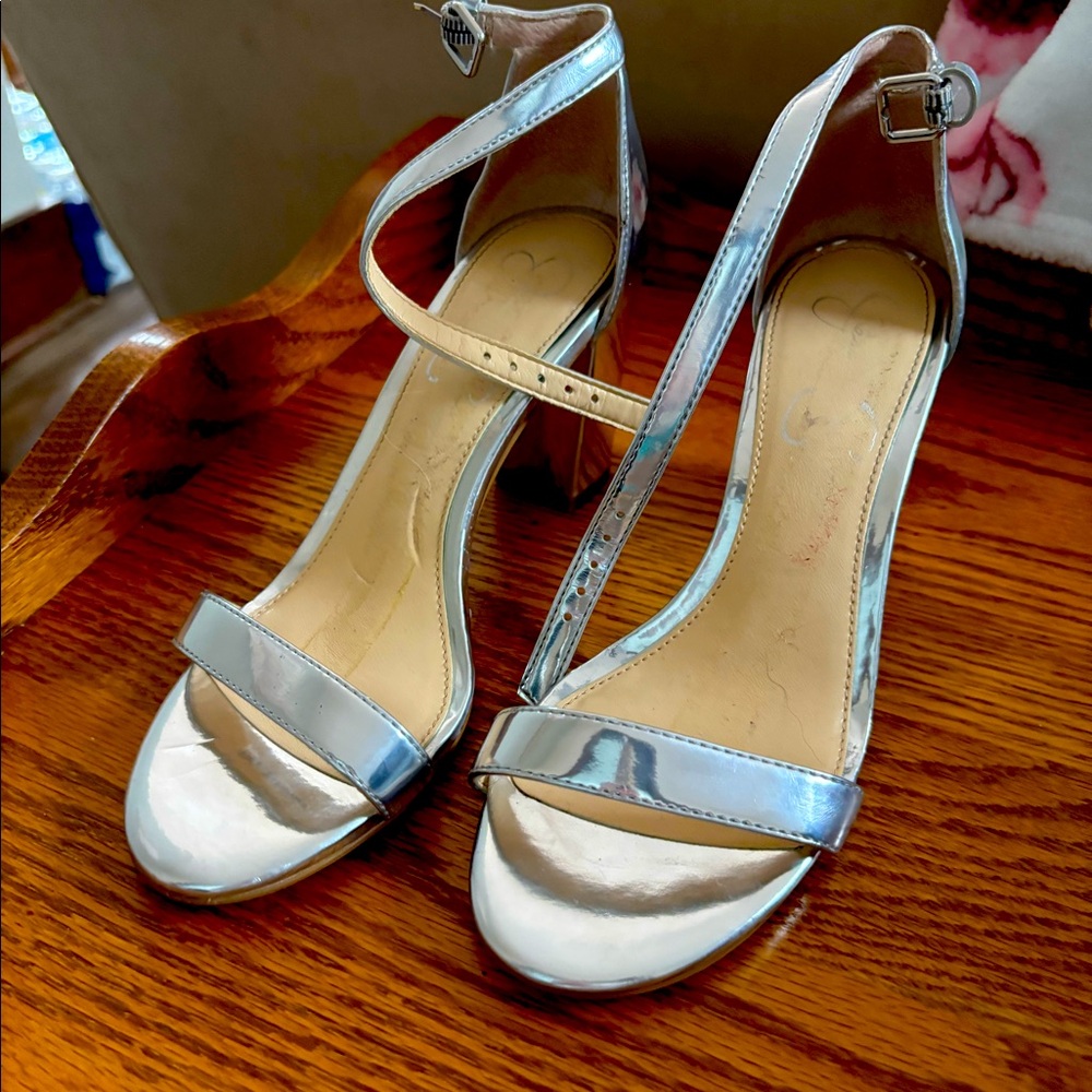 Jessica Simpson heels